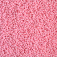 Miyuki rocailles kralen 15/0 - Duracoat opaque light carnation pink 15-4466